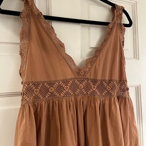 Doen nightgown size S EUC